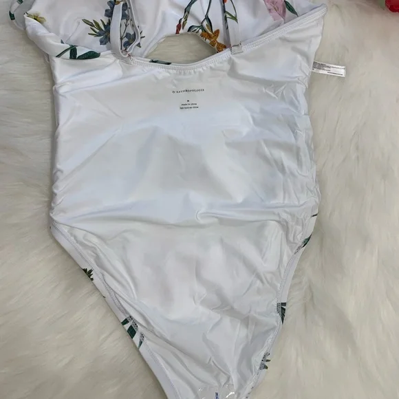 Anthropologie floral cut out one piece swimsuit - Picture 15 of 15